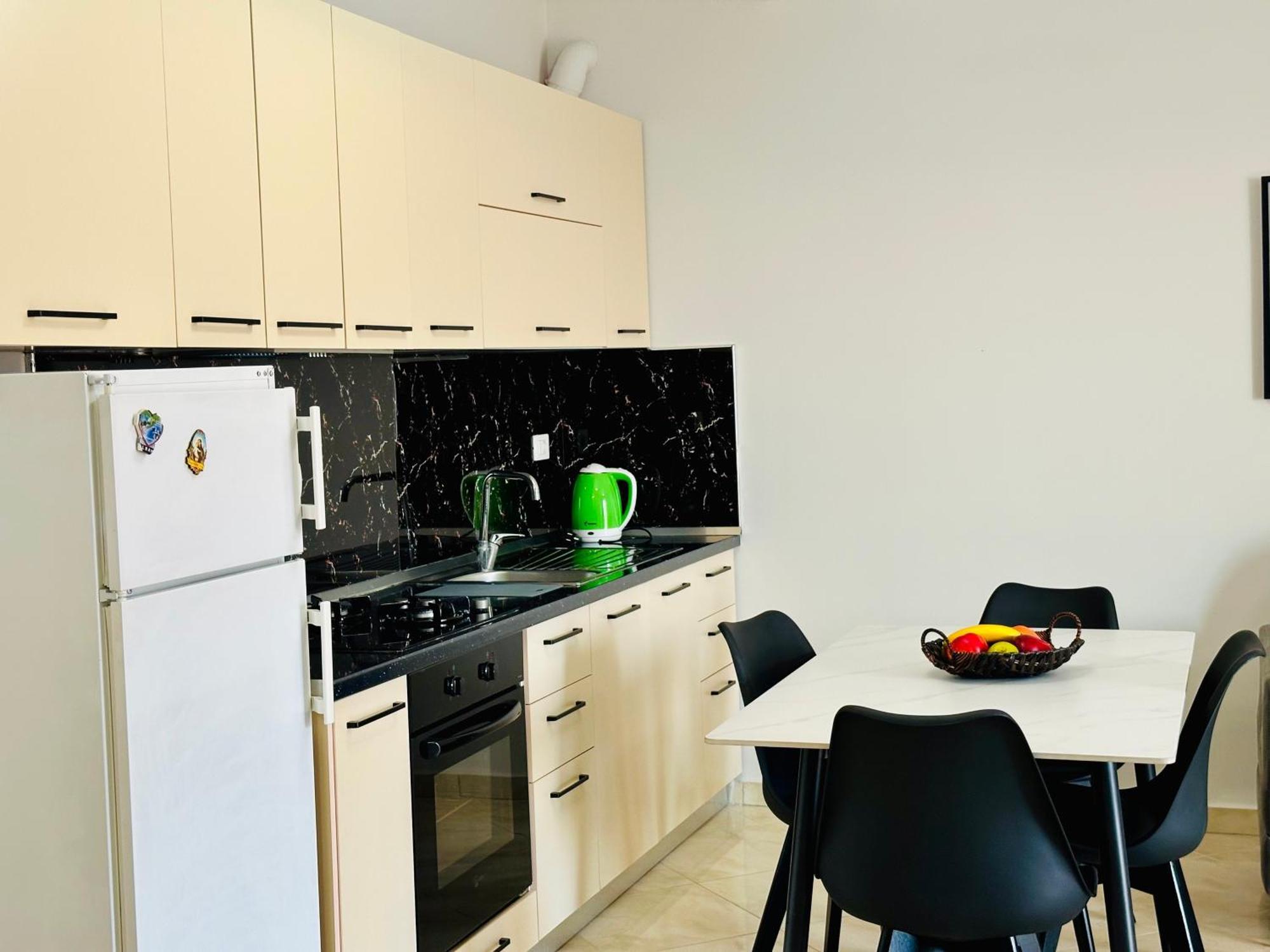 Jico Travel - Erjon Apartments Avlonya Oda fotoğraf