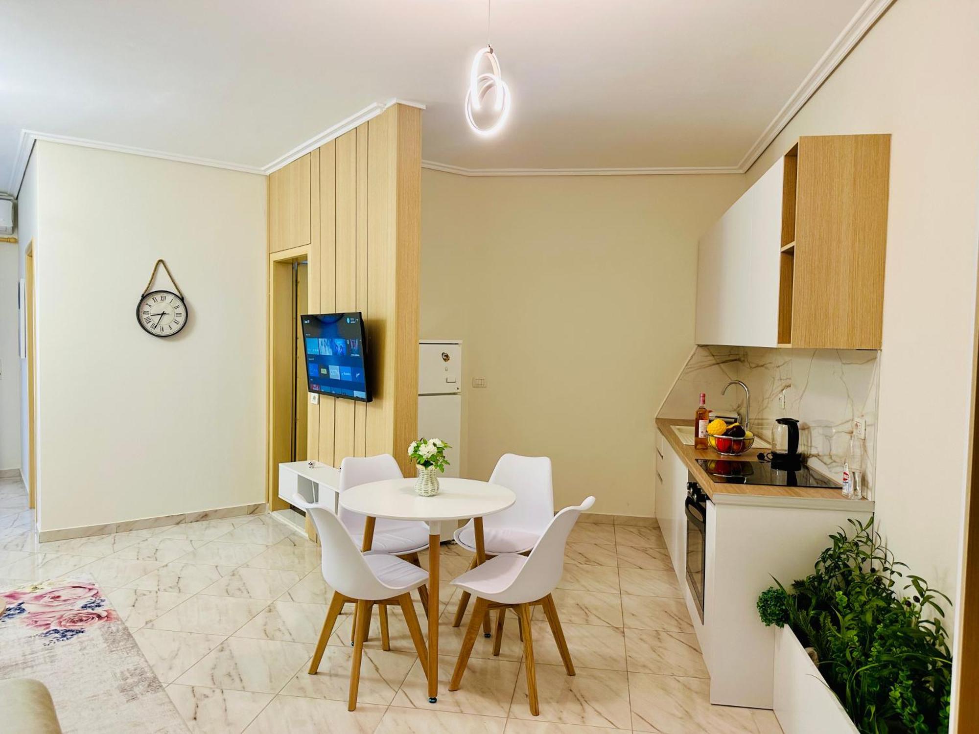 Jico Travel - Erjon Apartments Avlonya Oda fotoğraf
